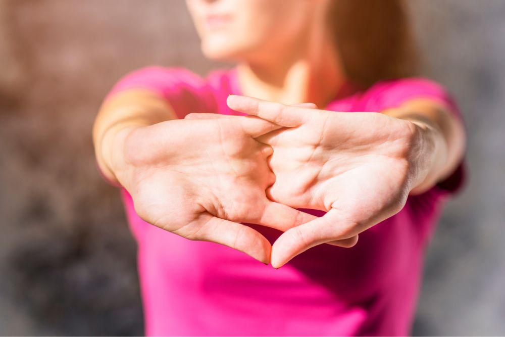 allungare i muscoli con lo yoga